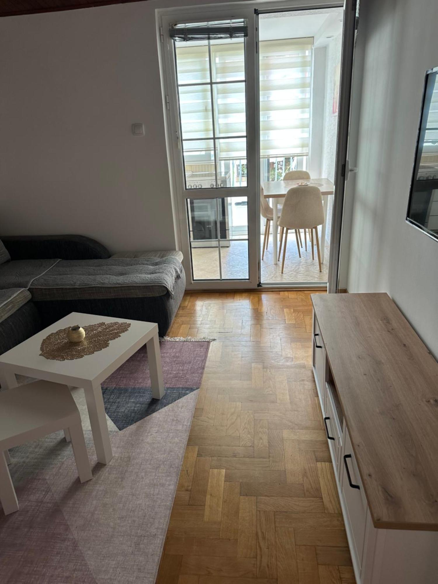 רפאלוביץ' Apartmani Jedro מראה חיצוני תמונה